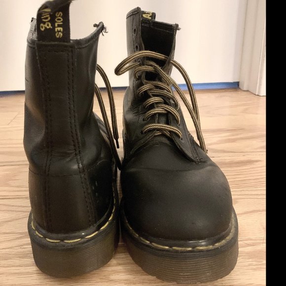 where are doc marten boots made